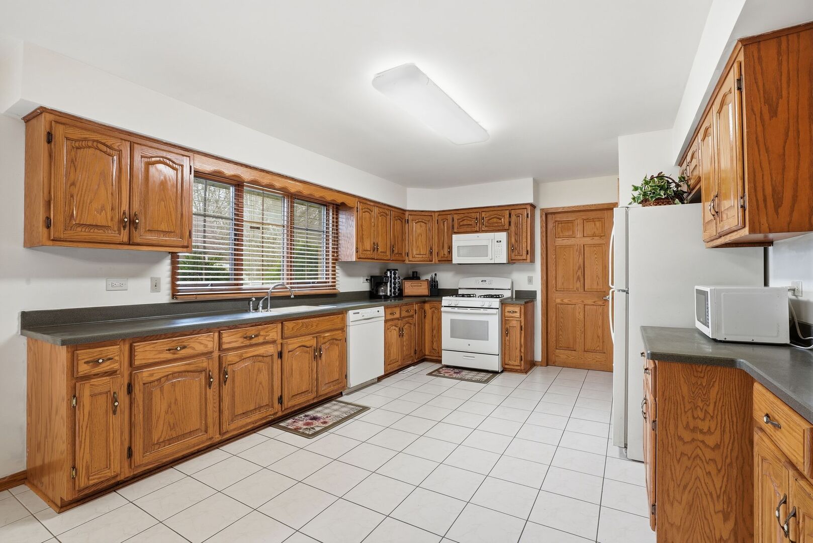 3631 Parthenon Way