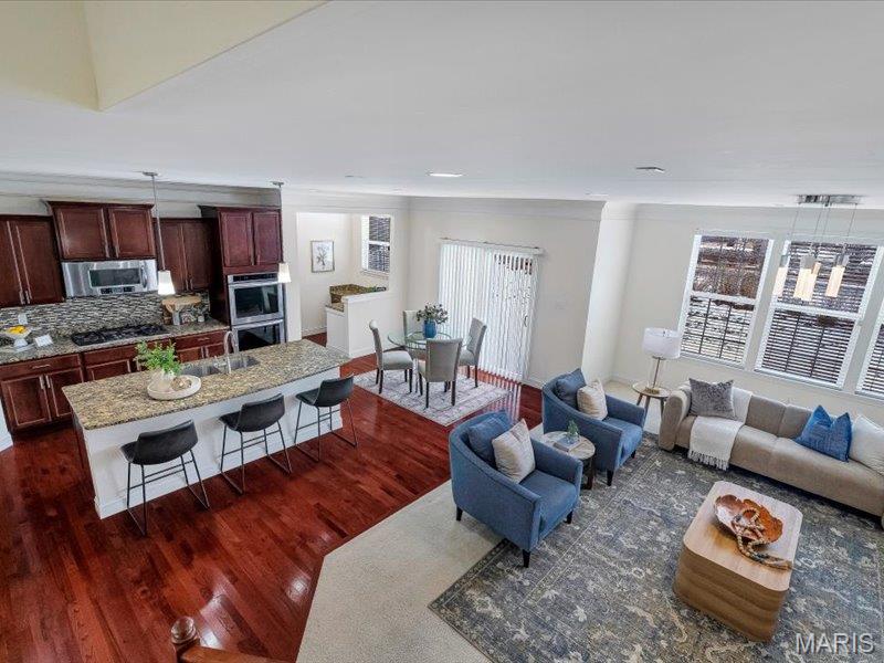 718 Savannah Crossing Way