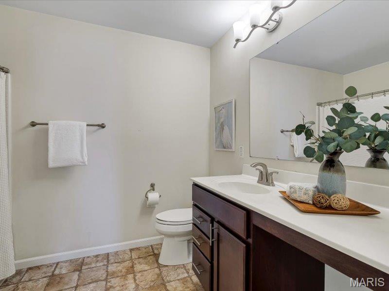 718 Savannah Crossing Way