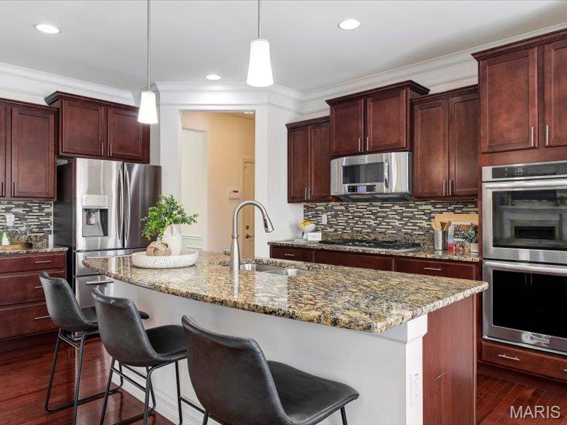 718 Savannah Crossing Way