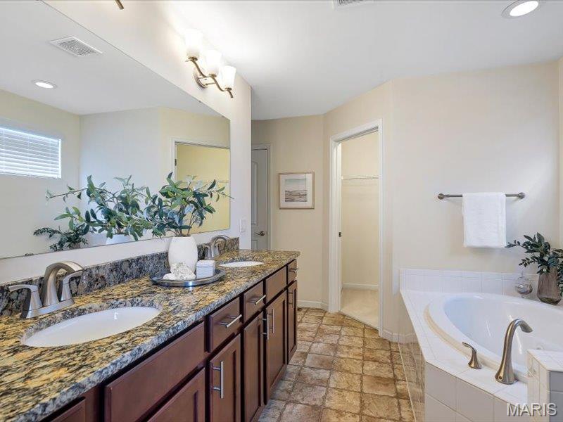 718 Savannah Crossing Way