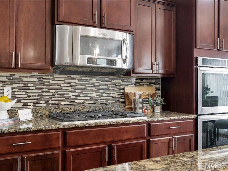 718 Savannah Crossing Way