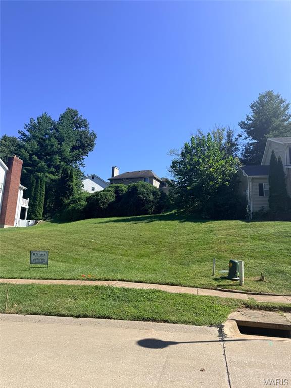 5220 Autumnwinds Drive