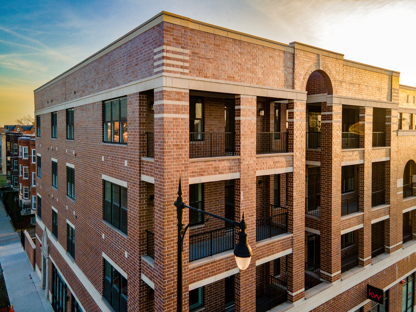 4704 S St Lawrence Avenue Unit: 3W