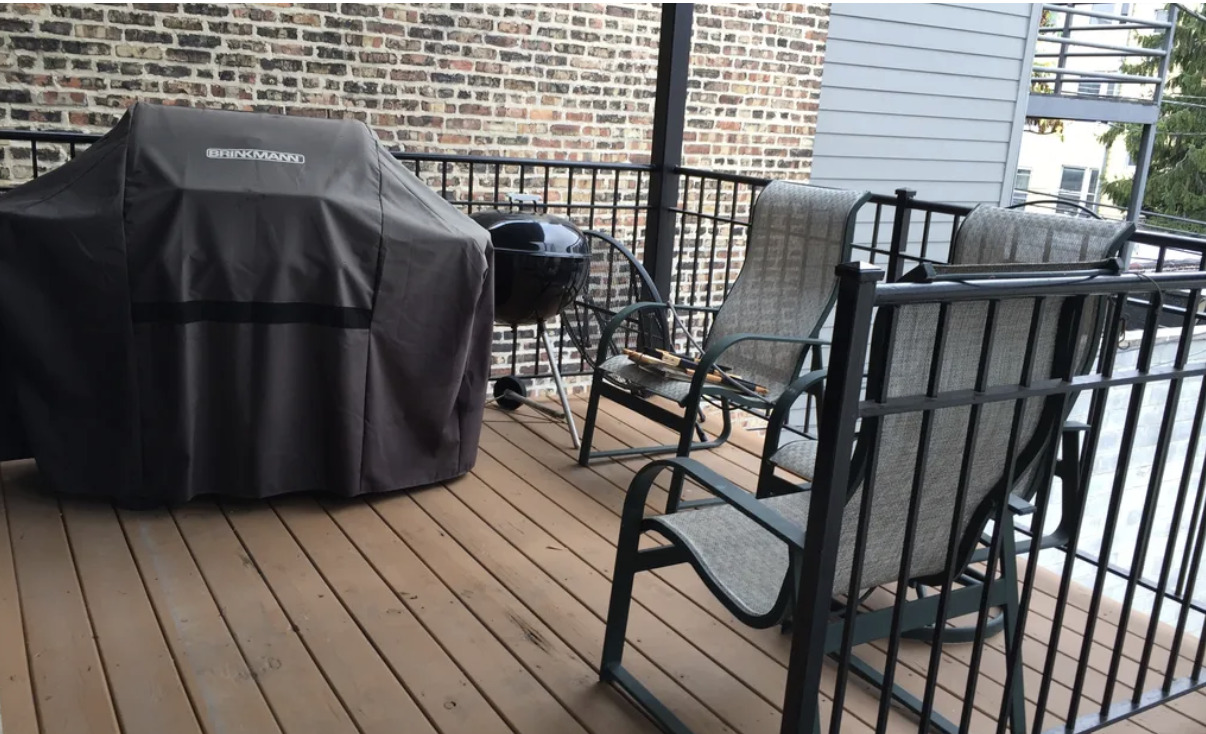 2430 W Iowa Street Unit: 1