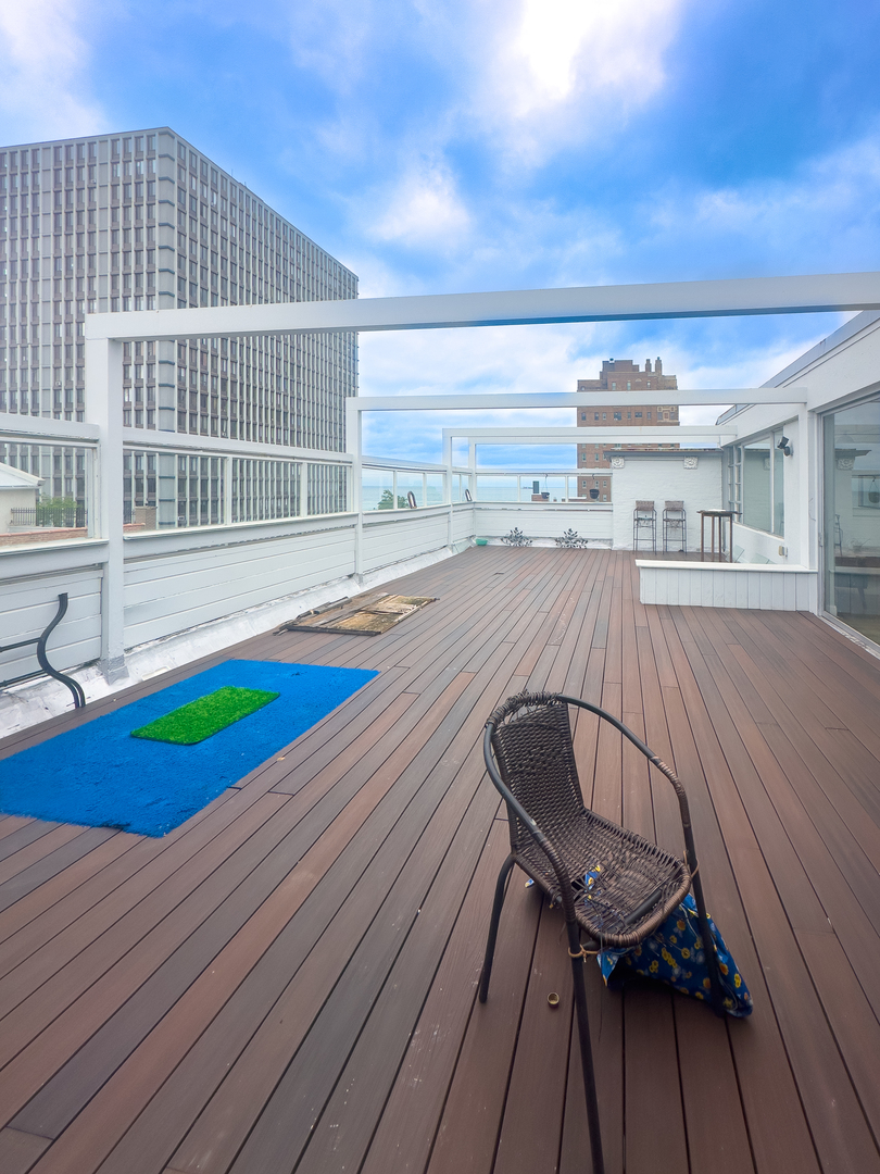 7270 S South Shore Drive