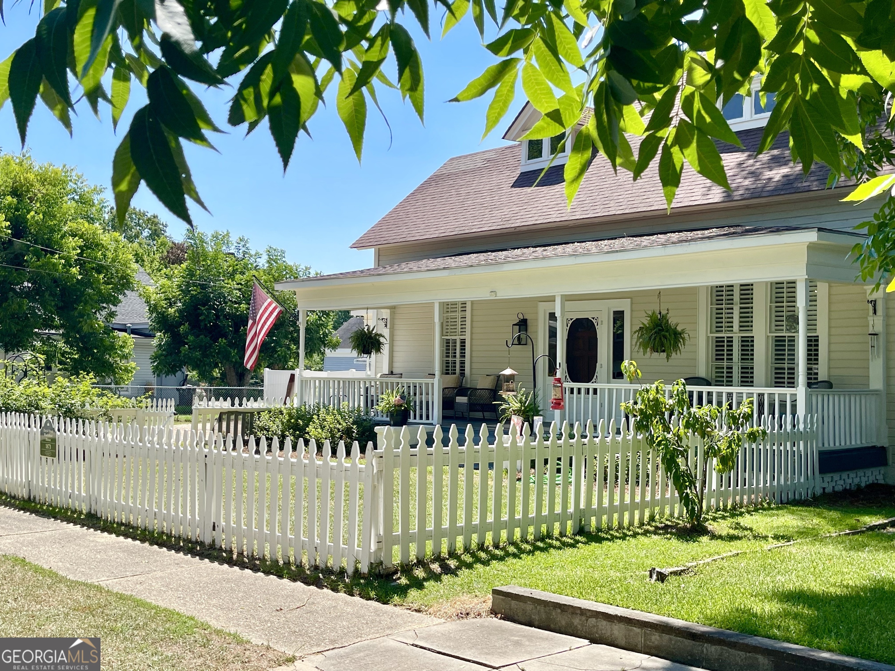 702 Stonewall Street