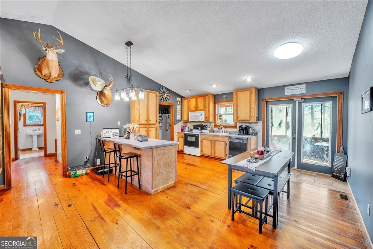 874 Mistletoe Road, Abbeville