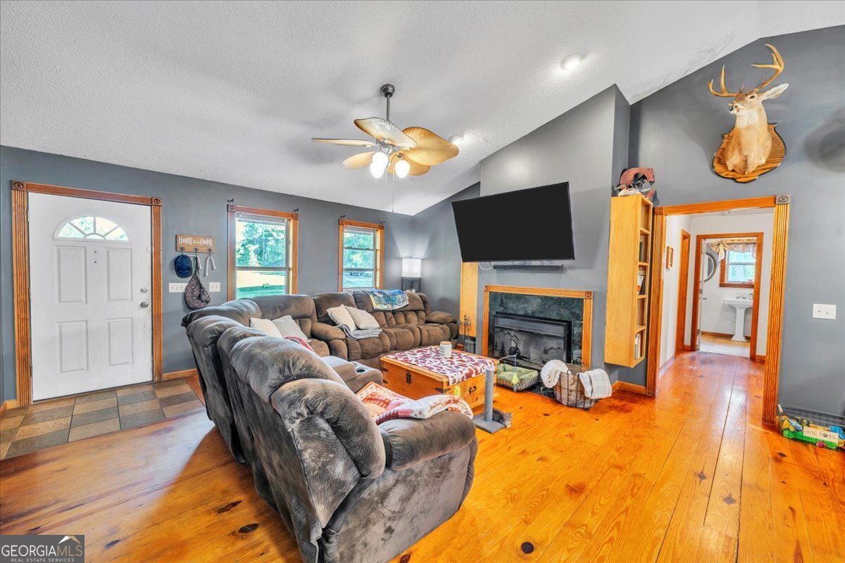 874 Mistletoe Road, Abbeville