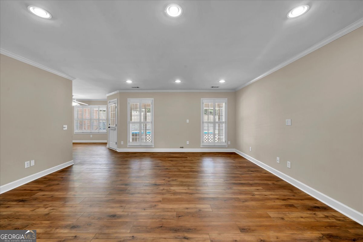300 Oak Pointe Drive