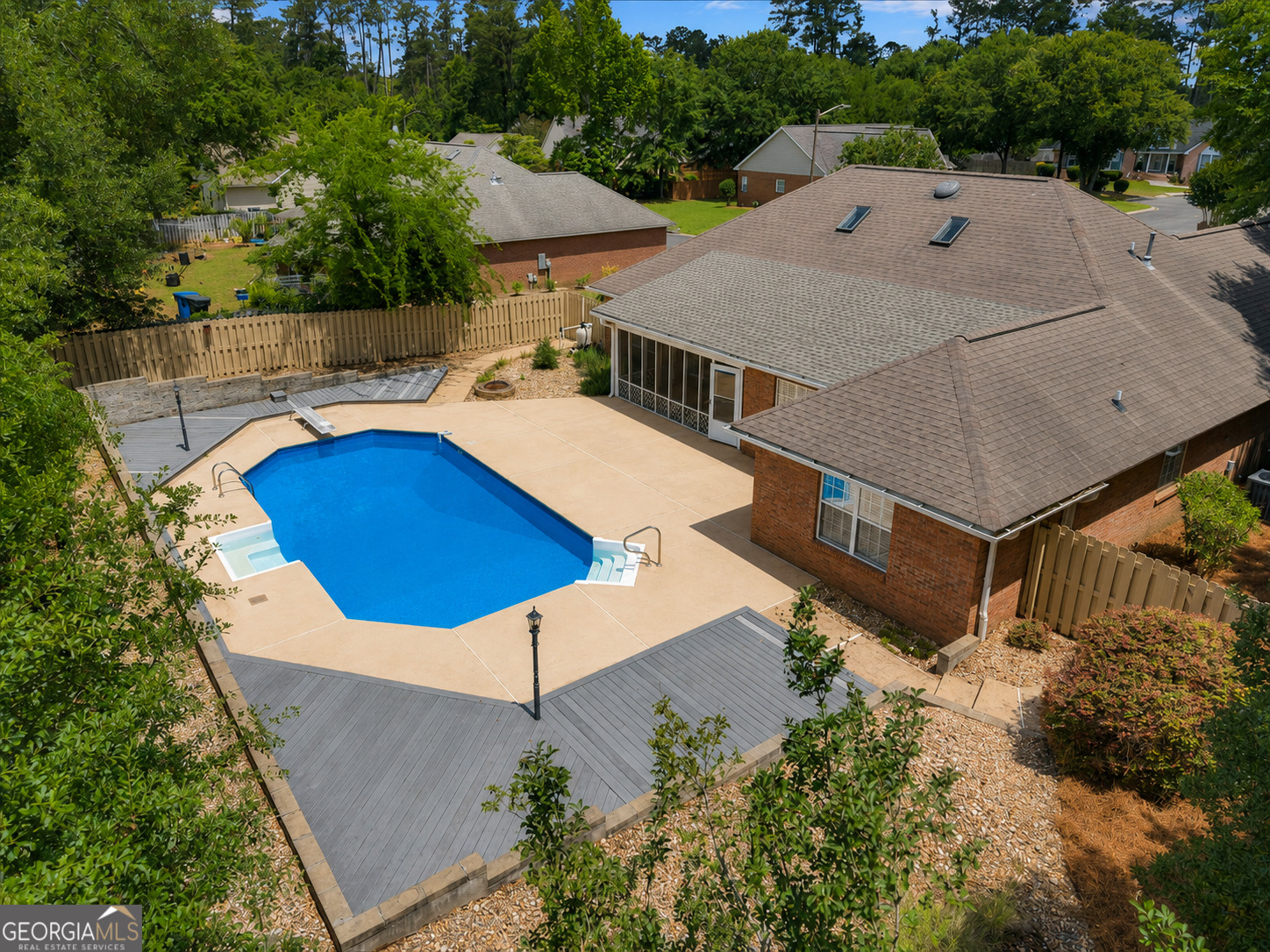 300 Oak Pointe Drive