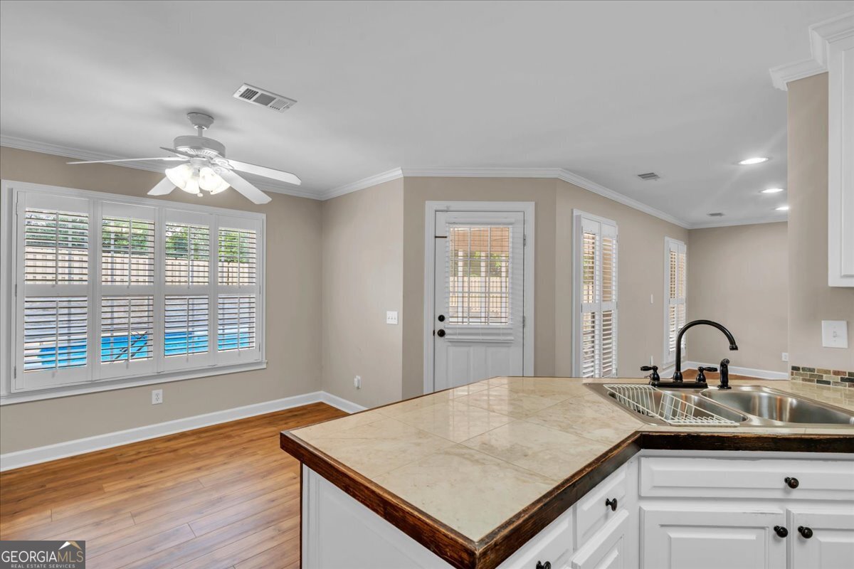 300 Oak Pointe Drive