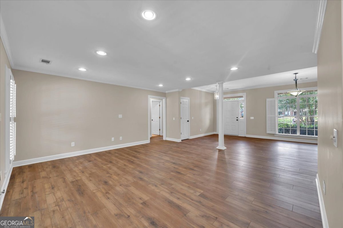 300 Oak Pointe Drive