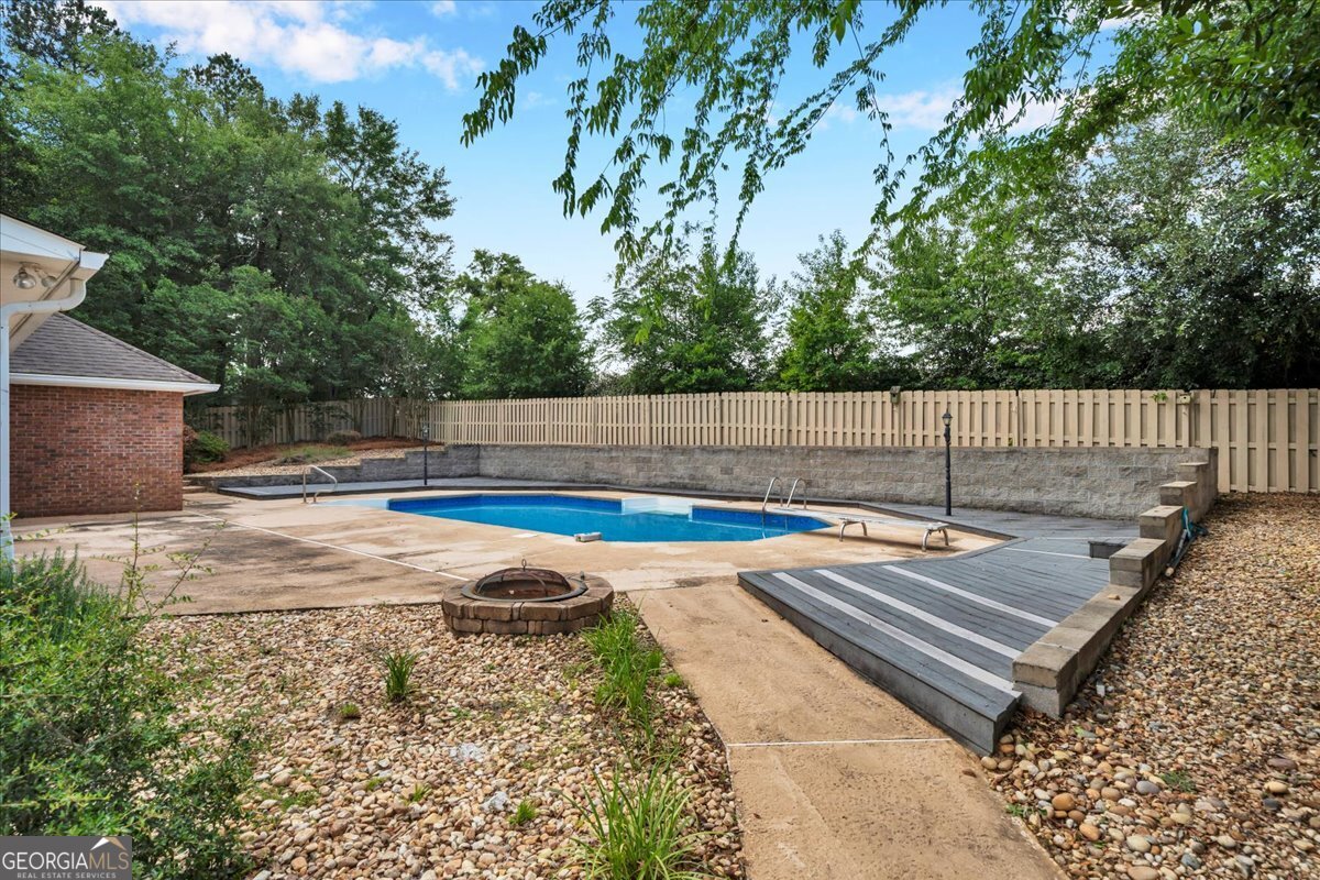 300 Oak Pointe Drive