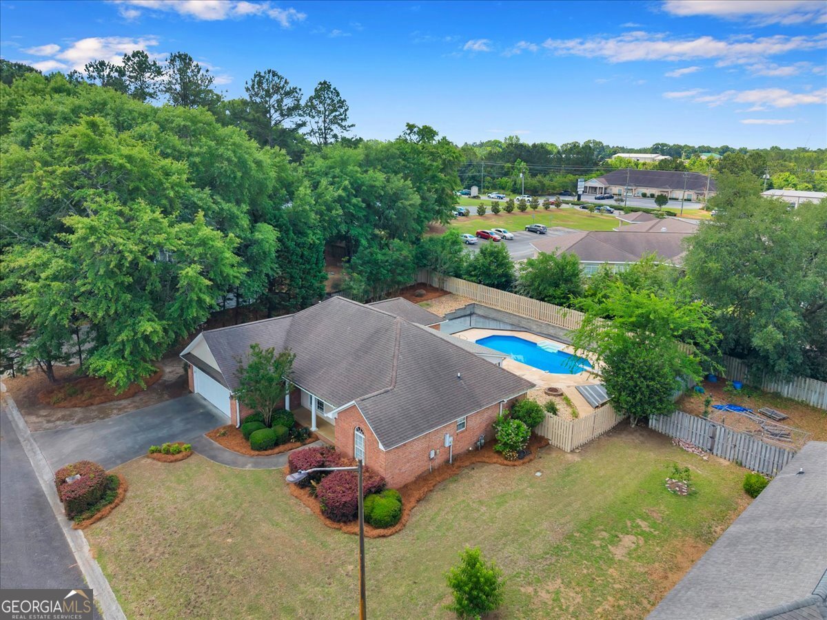 300 Oak Pointe Drive