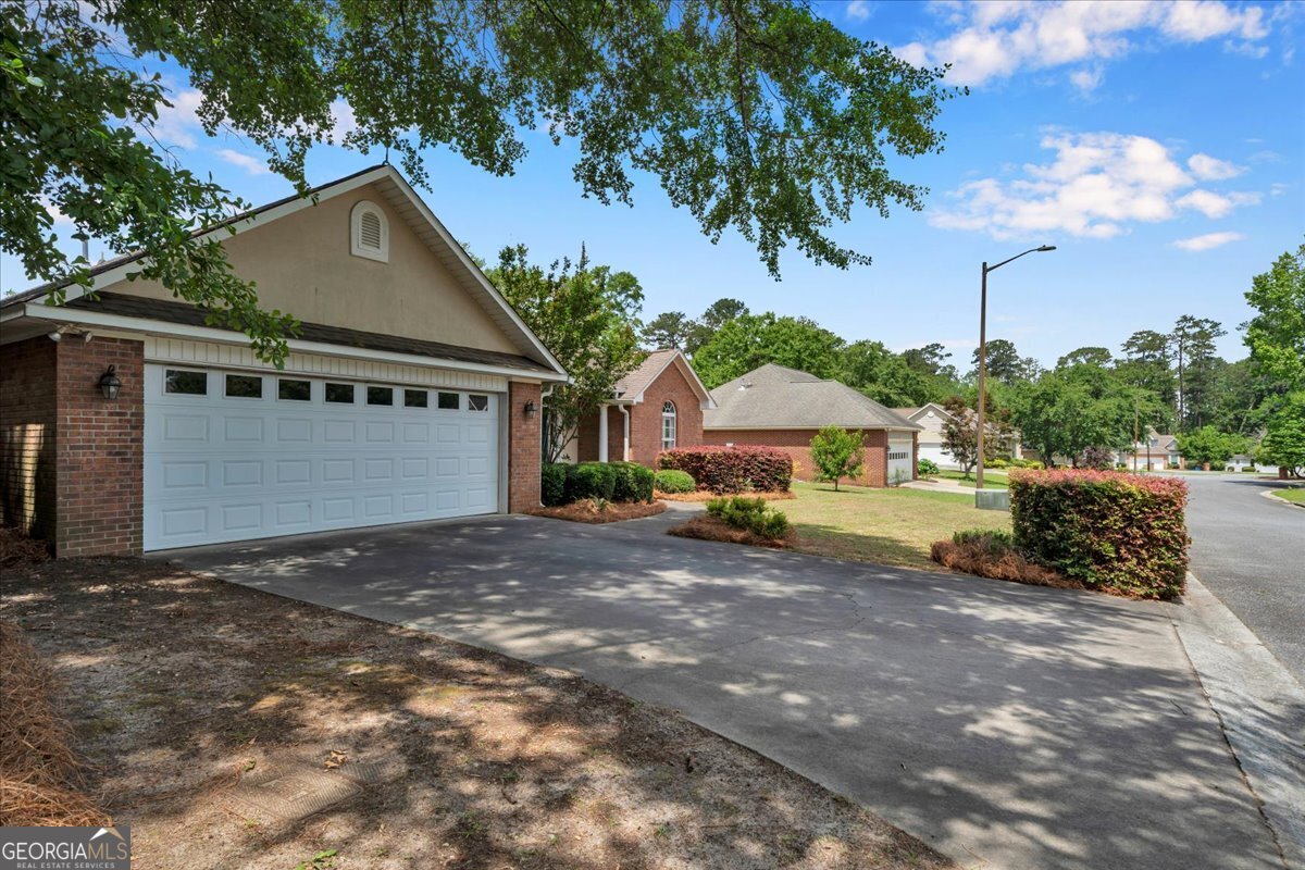 300 Oak Pointe Drive