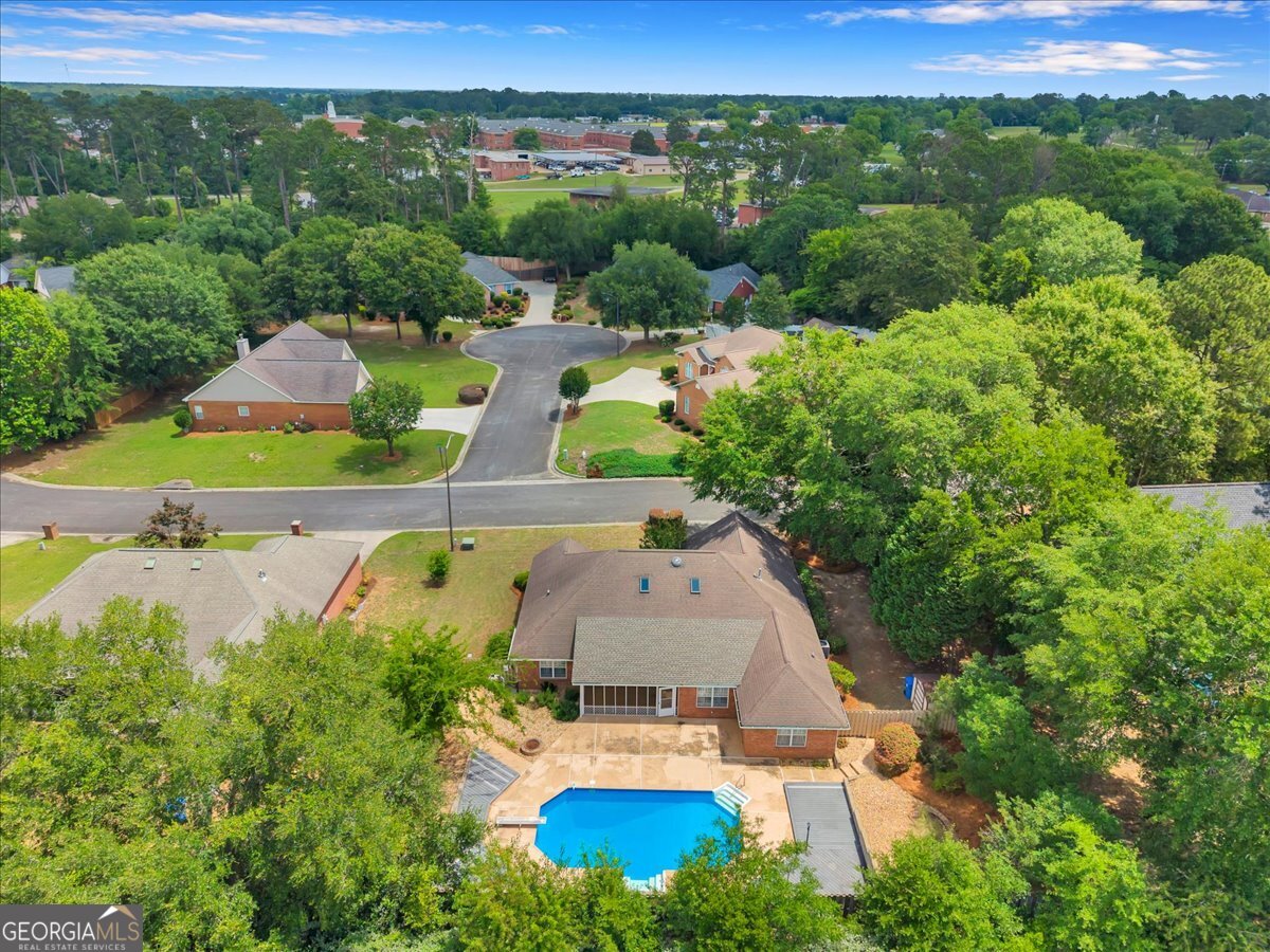 300 Oak Pointe Drive