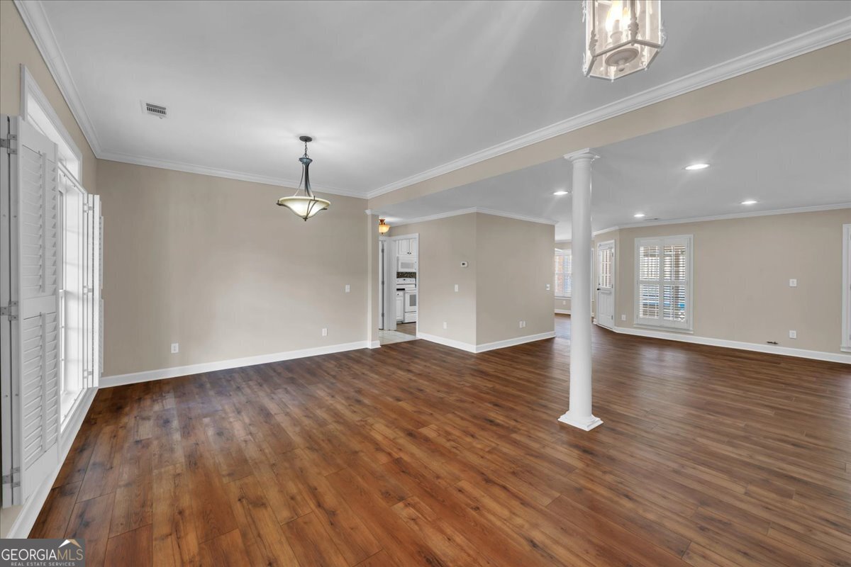 300 Oak Pointe Drive