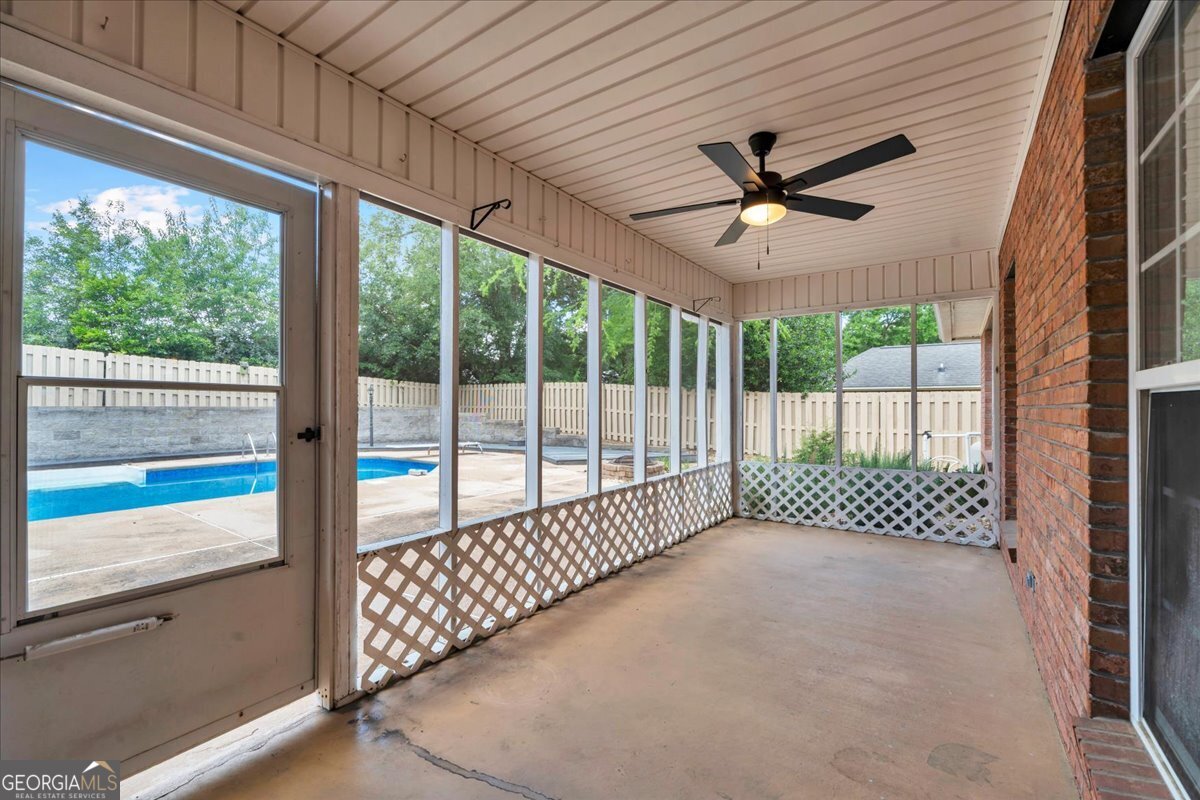 300 Oak Pointe Drive