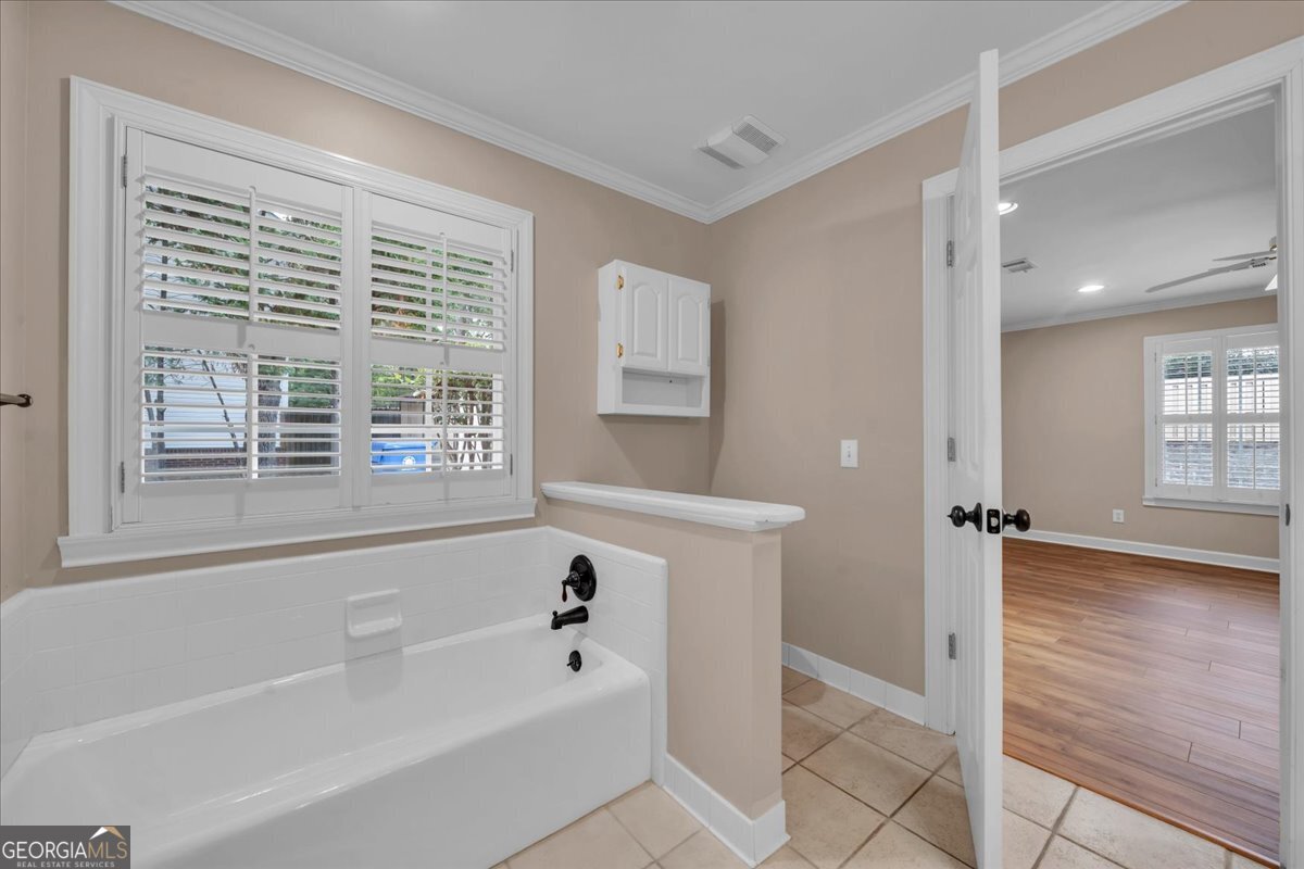 300 Oak Pointe Drive