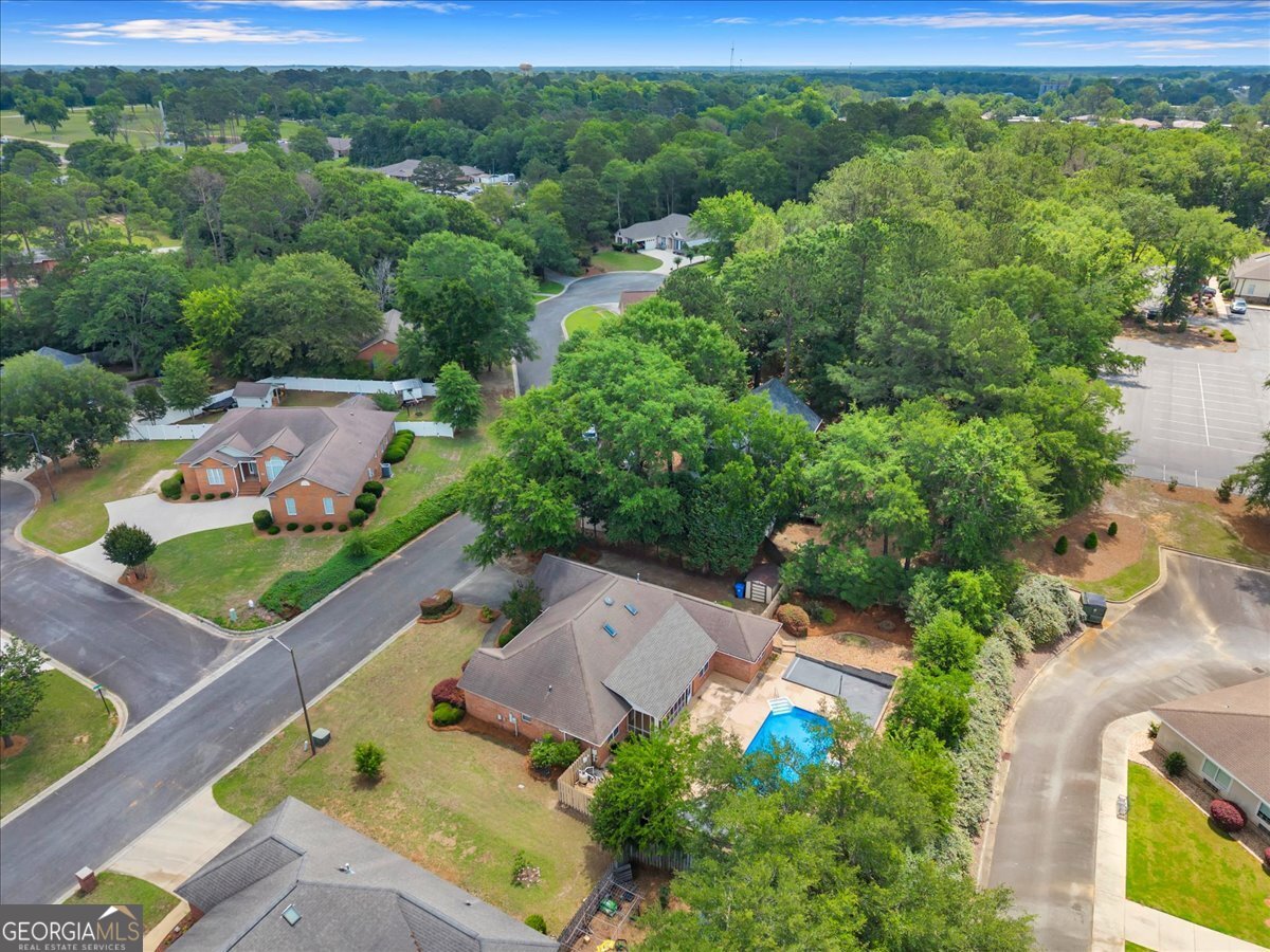 300 Oak Pointe Drive