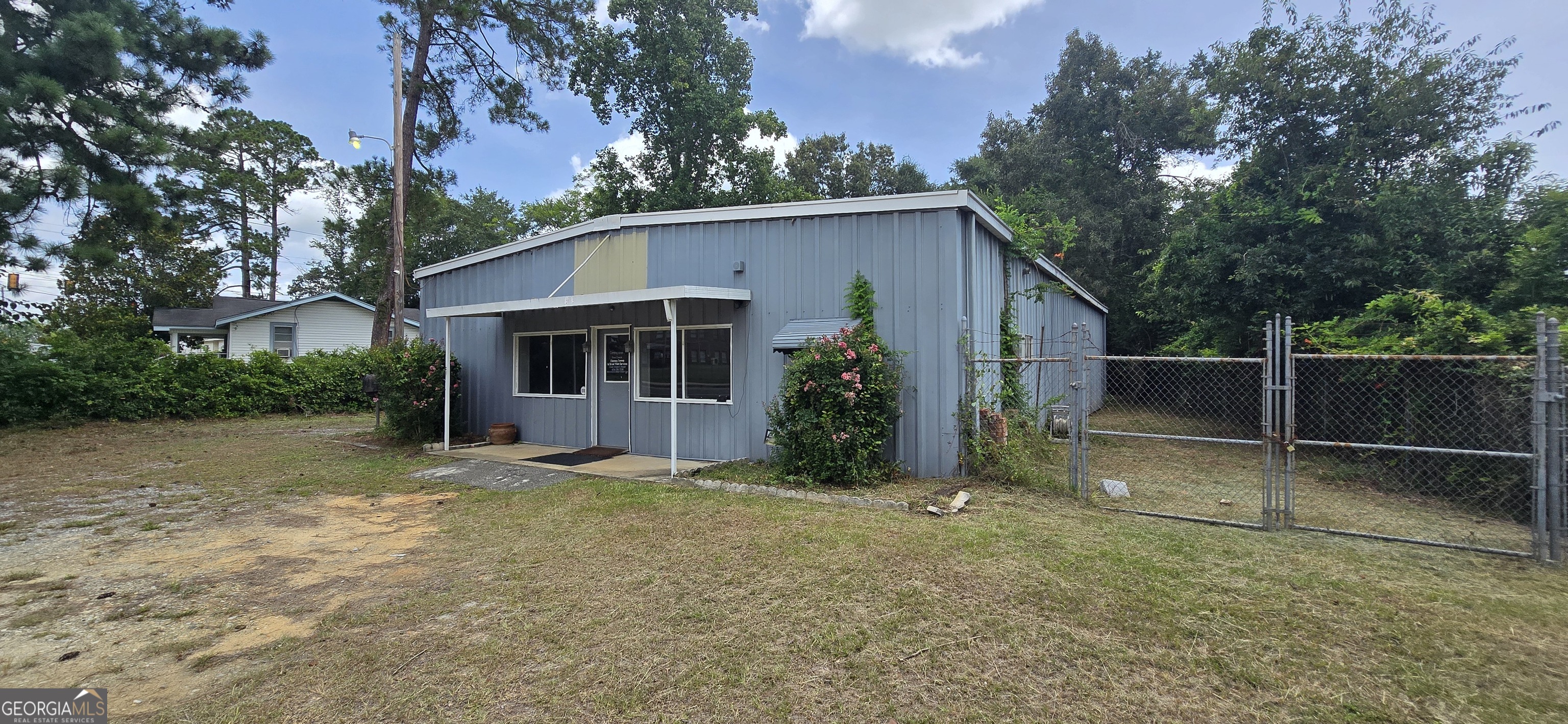 307 Saxon Street