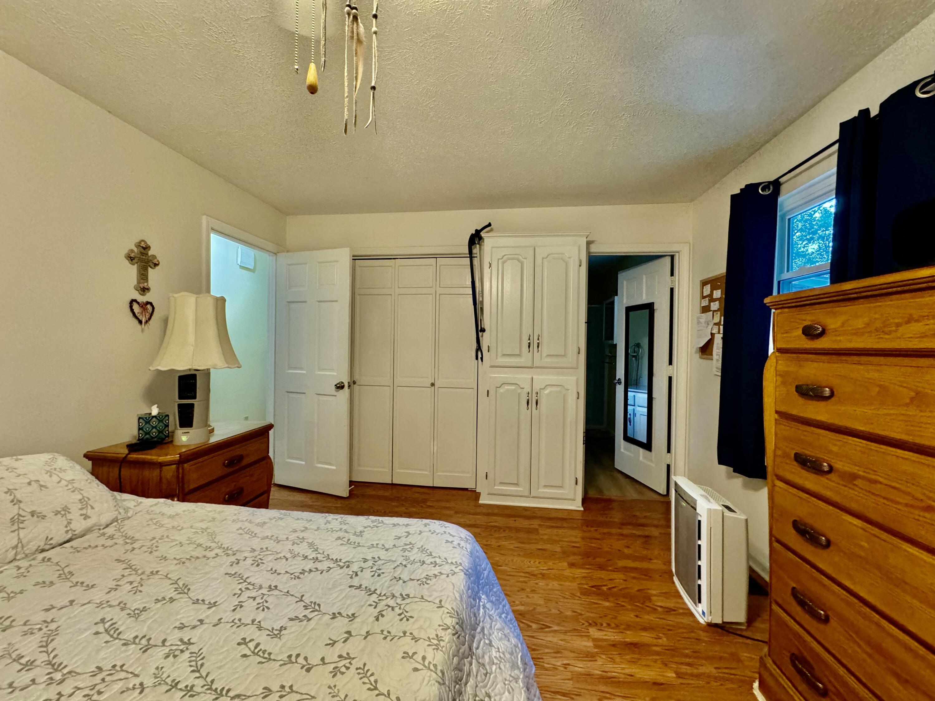 993 Cedar Trace Ln