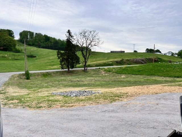 2437 Three Springs Road