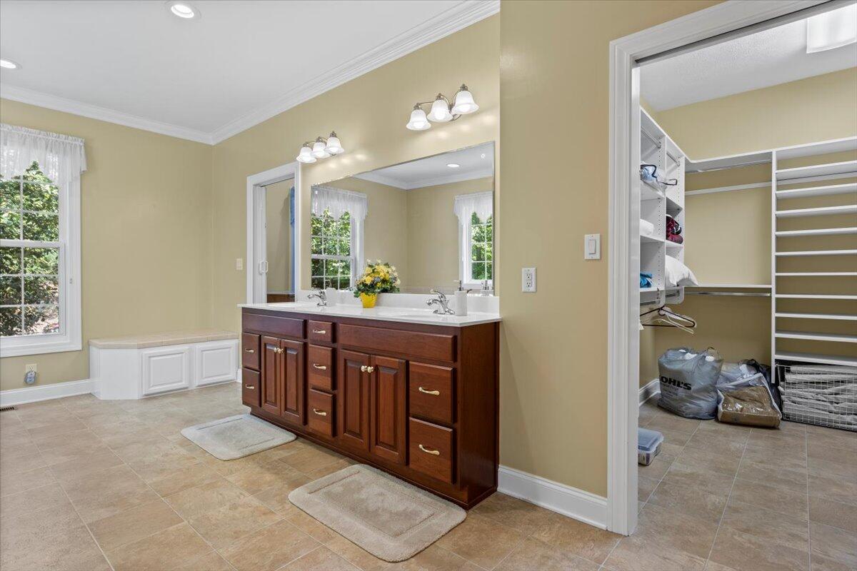4018 Eagles Nest Dr Drive