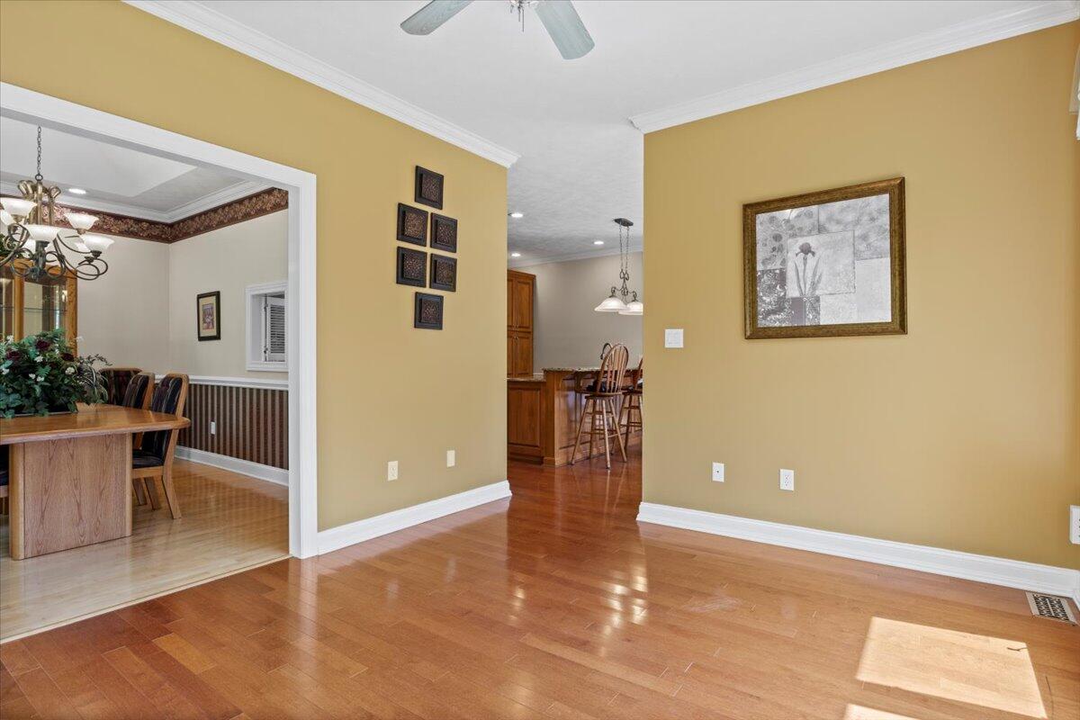 4018 Eagles Nest Dr Drive
