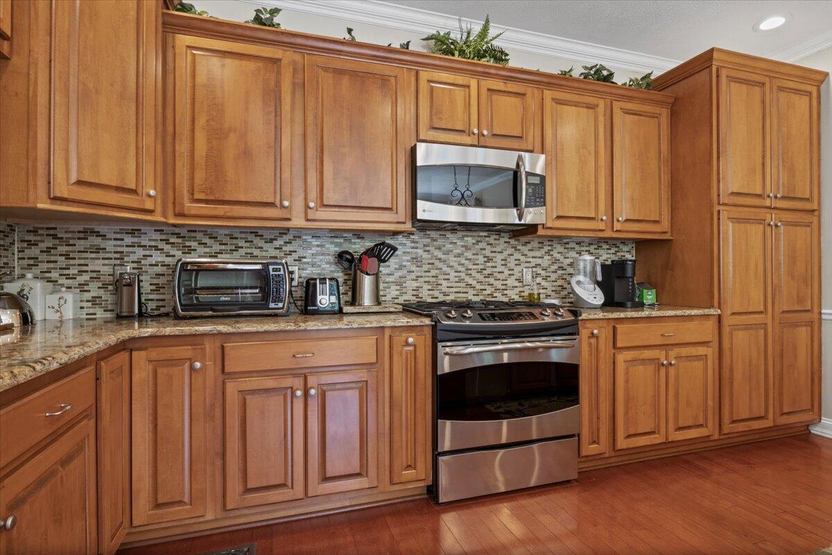 4018 Eagles Nest Dr Drive