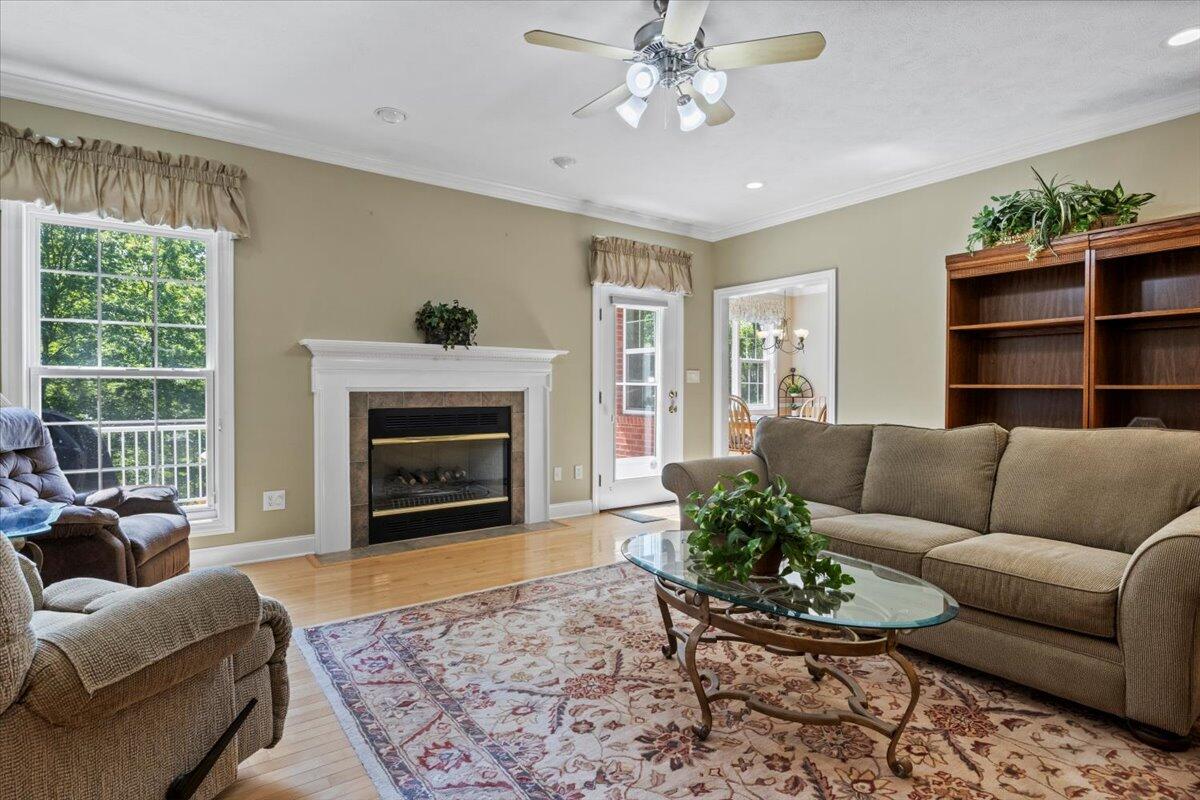 4018 Eagles Nest Dr Drive