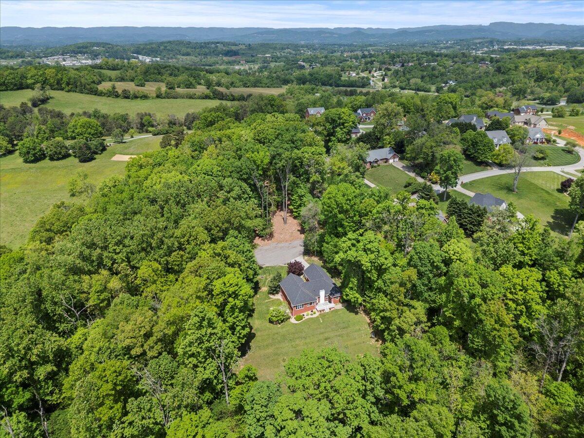 4018 Eagles Nest Dr Drive