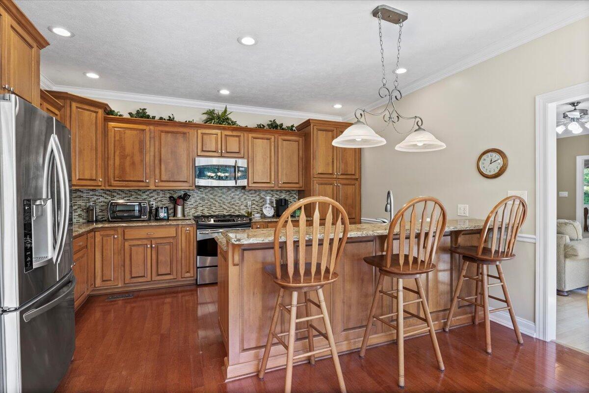 4018 Eagles Nest Dr Drive