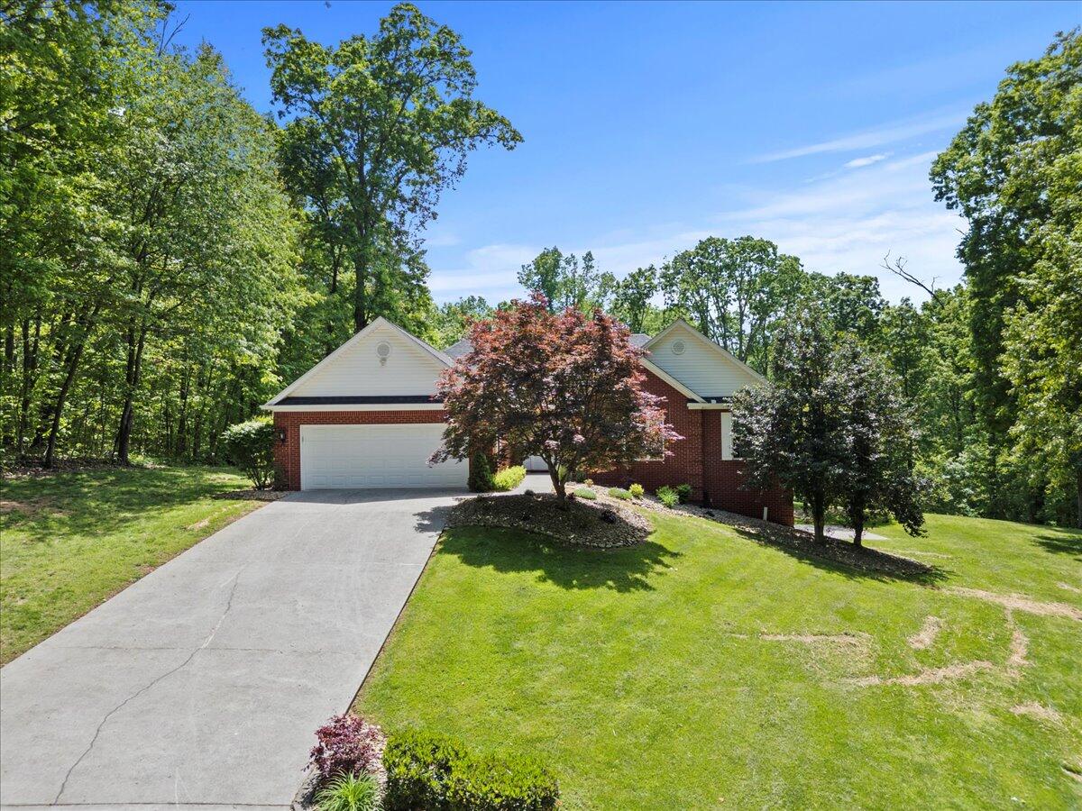 4018 Eagles Nest Dr Drive
