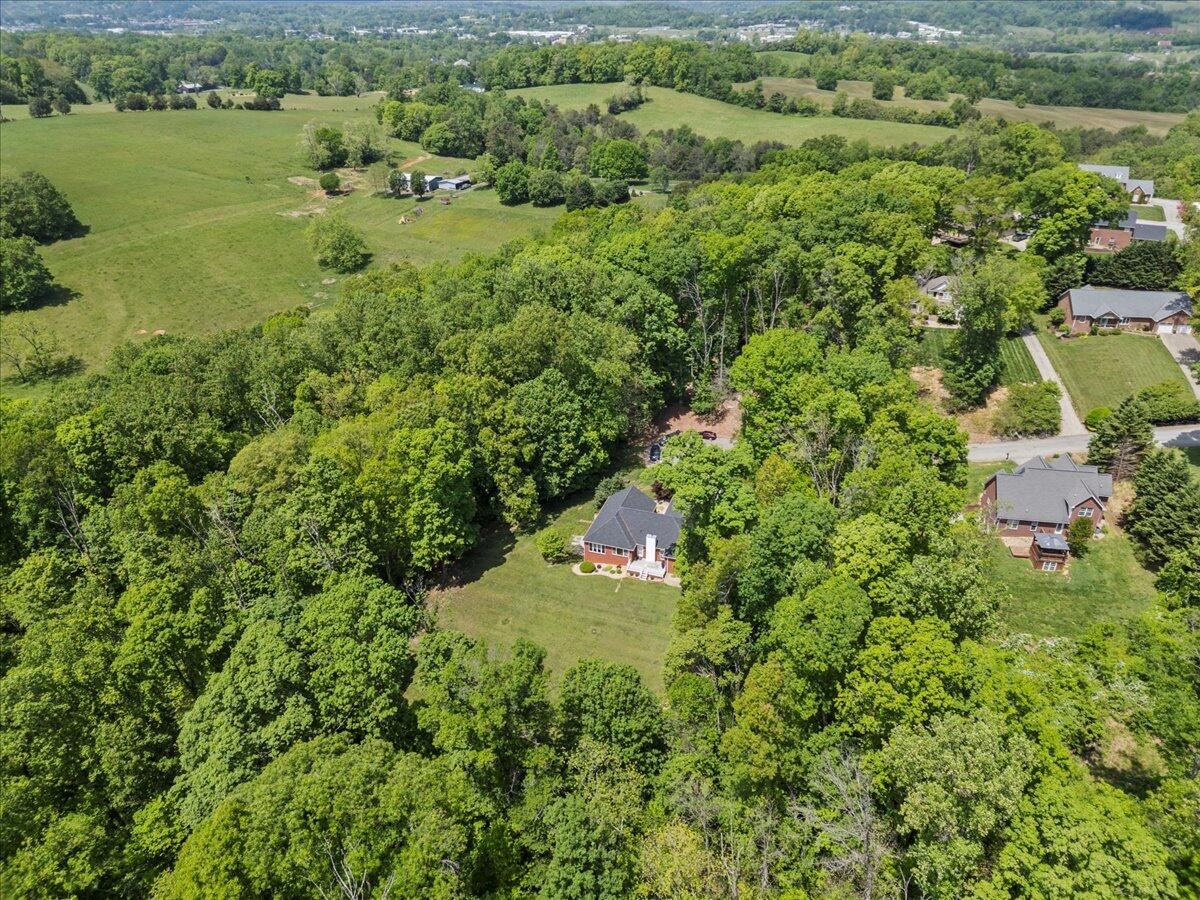 4018 Eagles Nest Dr Drive