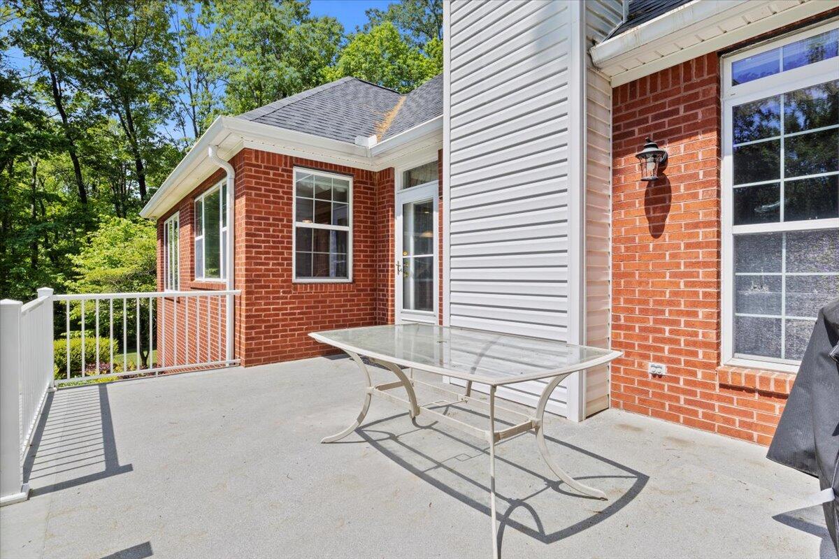 4018 Eagles Nest Dr Drive