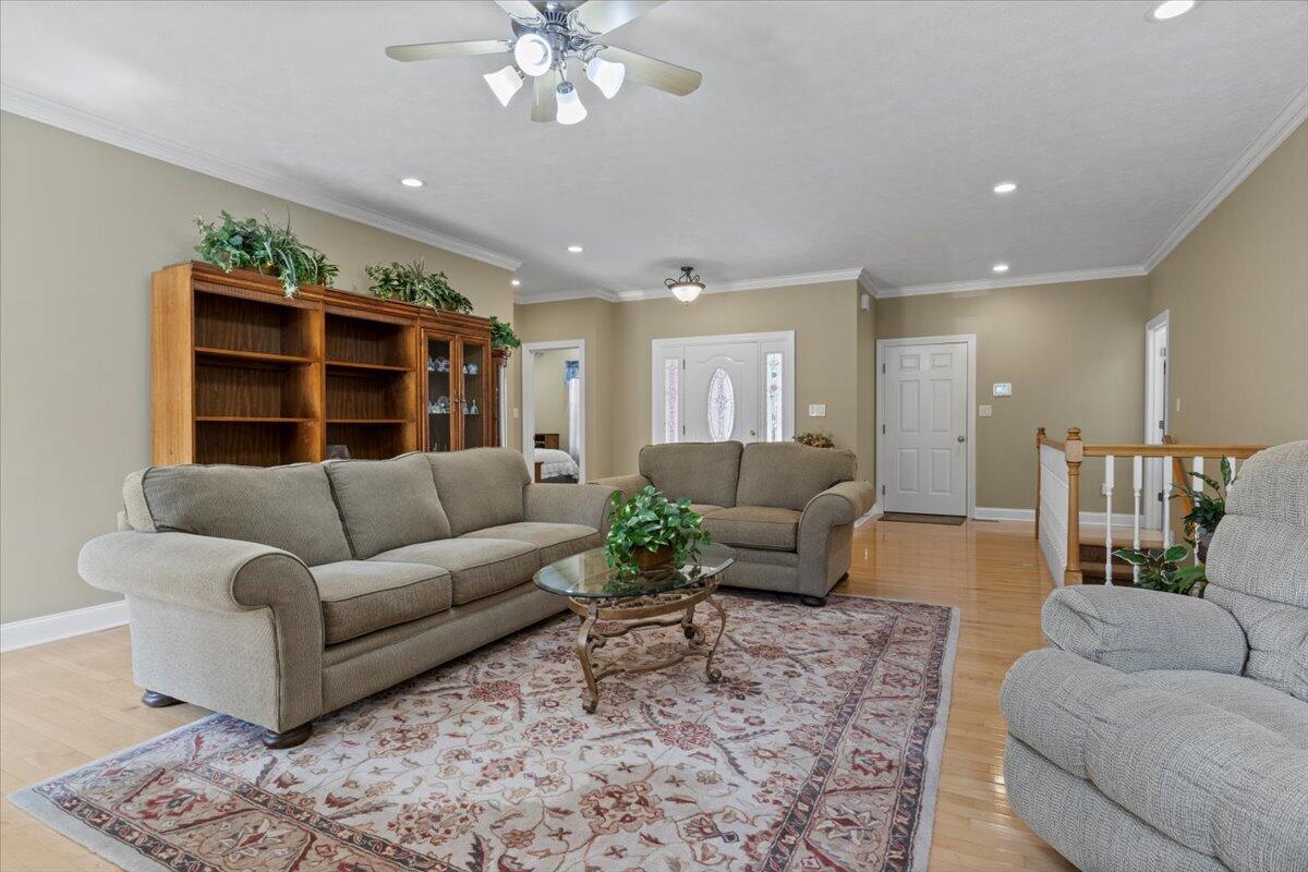 4018 Eagles Nest Dr Drive