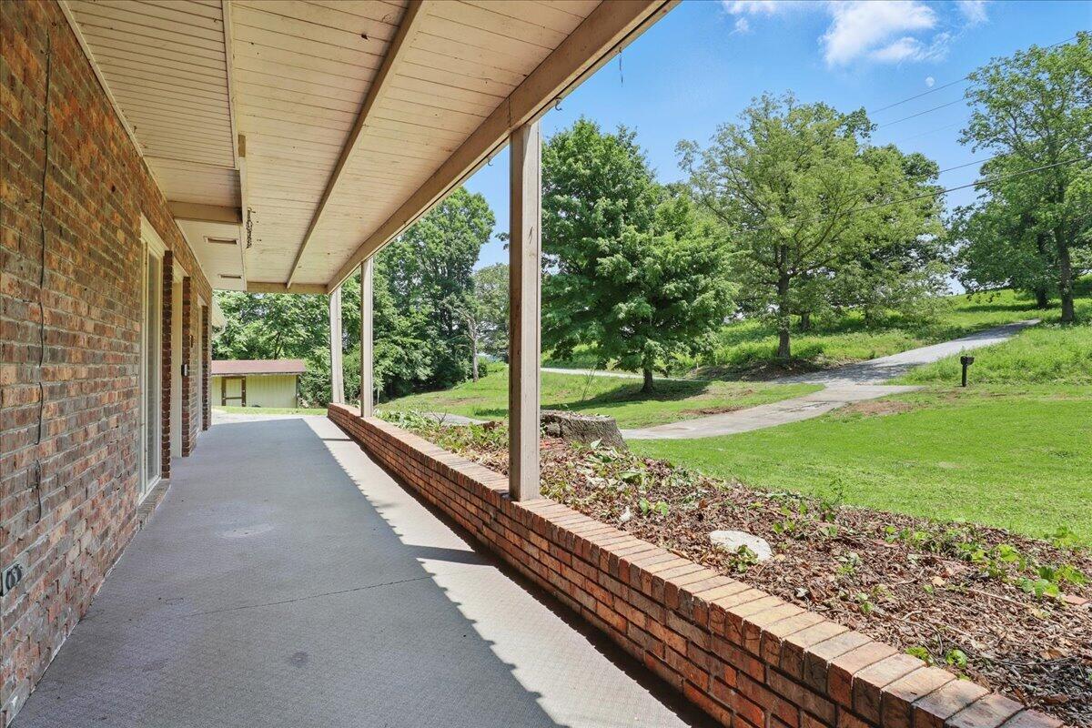 1208 Groseclose Road