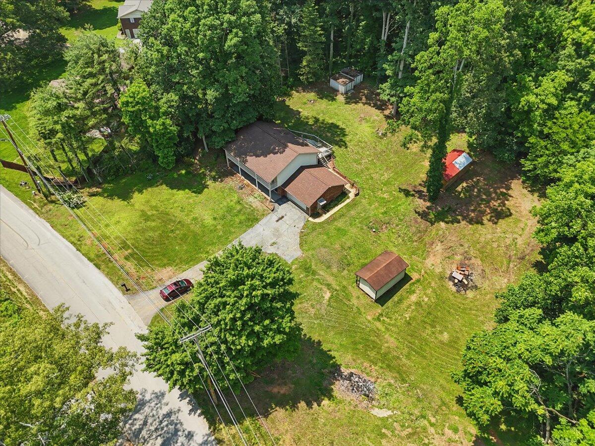 1208 Groseclose Road