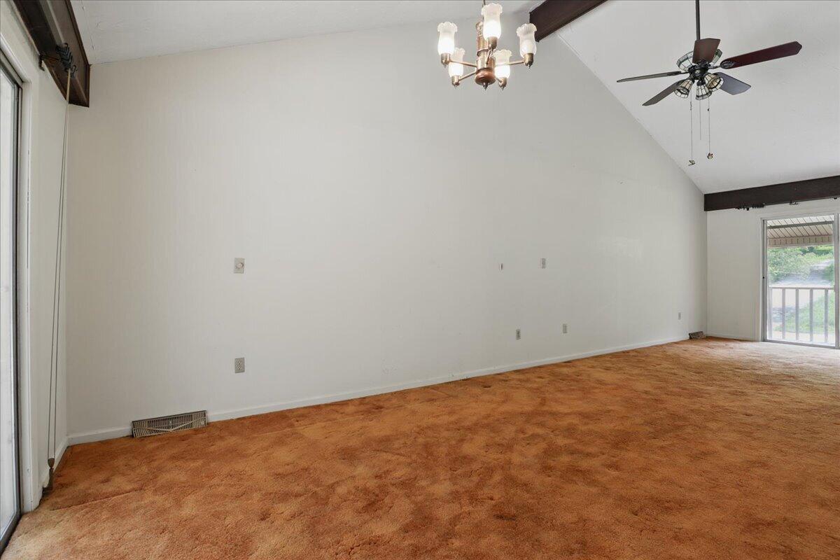 1208 Groseclose Road