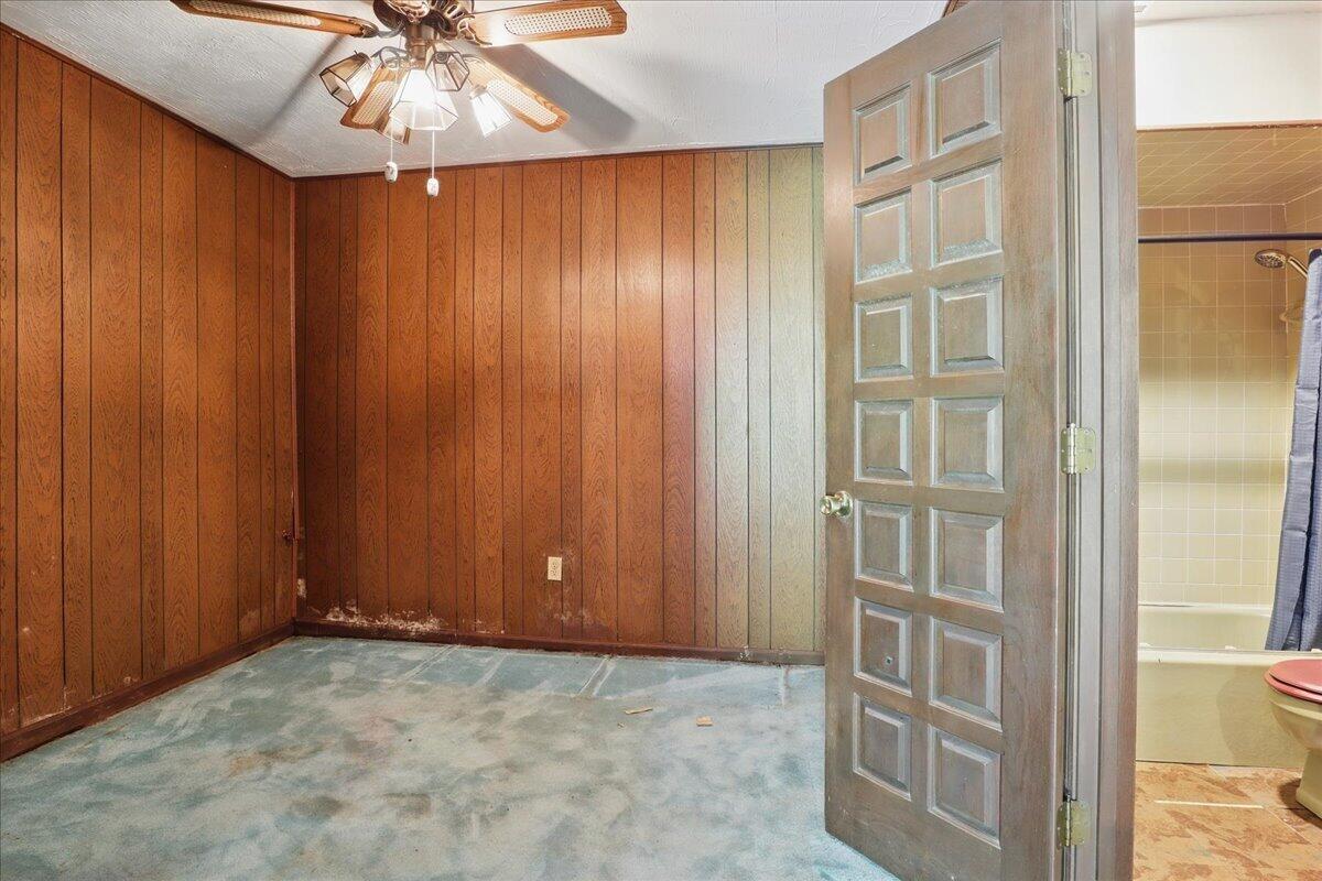 1208 Groseclose Road