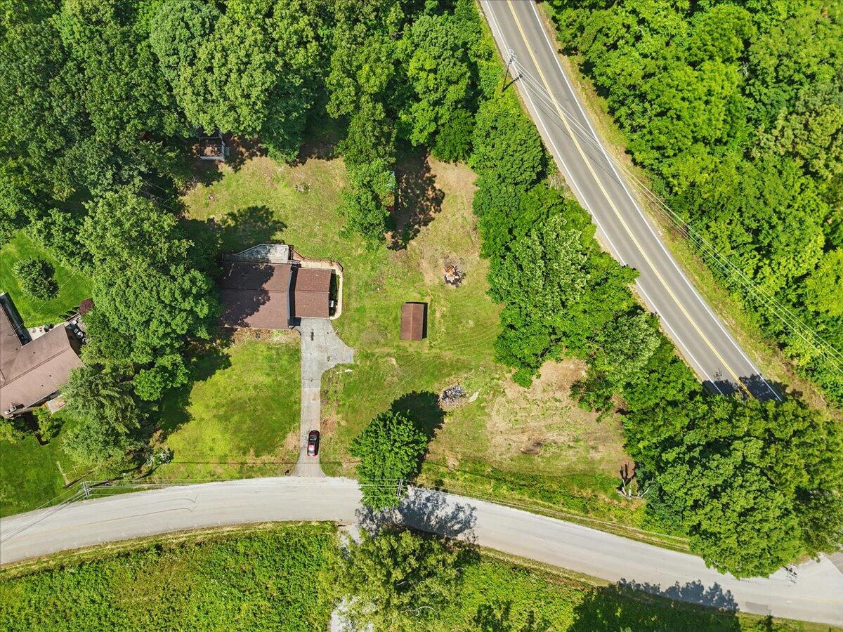 1208 Groseclose Road