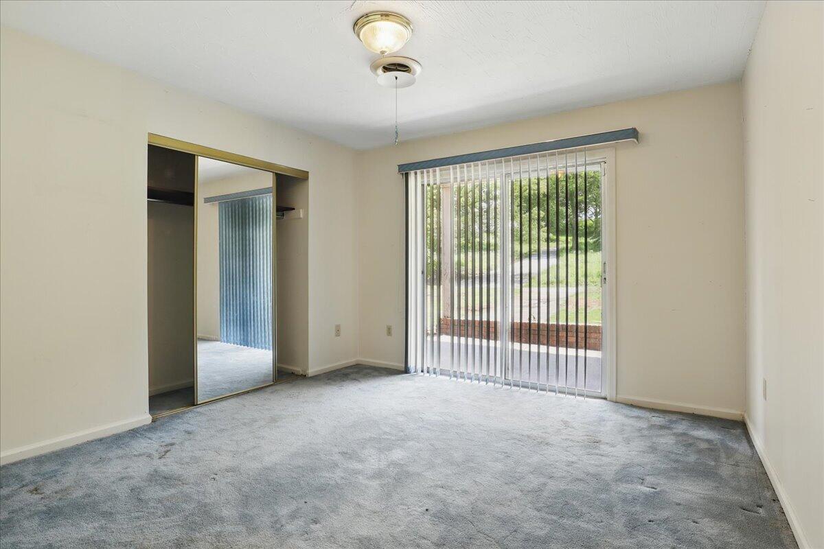 1208 Groseclose Road
