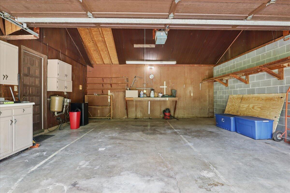 1208 Groseclose Road