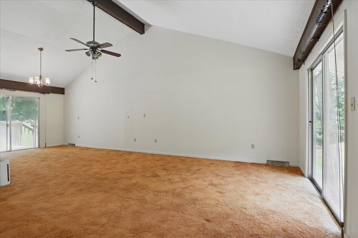 1208 Groseclose Road