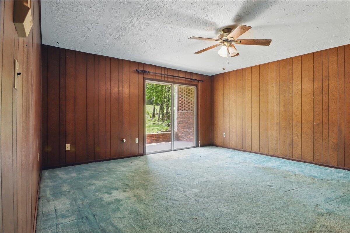 1208 Groseclose Road
