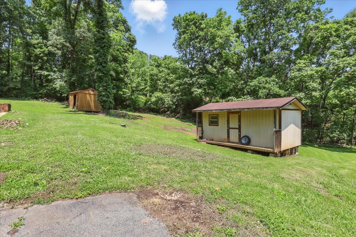 1208 Groseclose Road