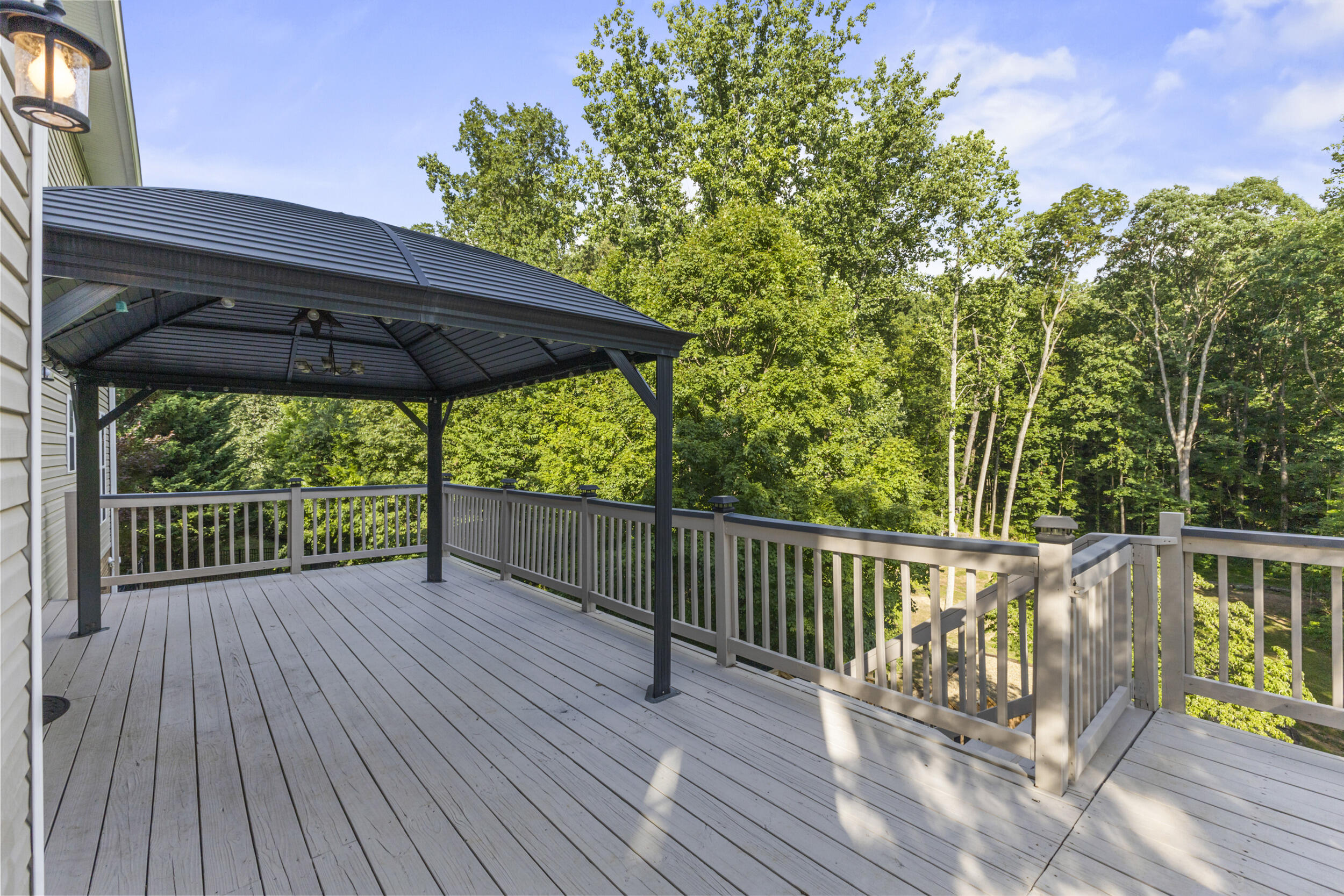 4720 Horseshoe Trail