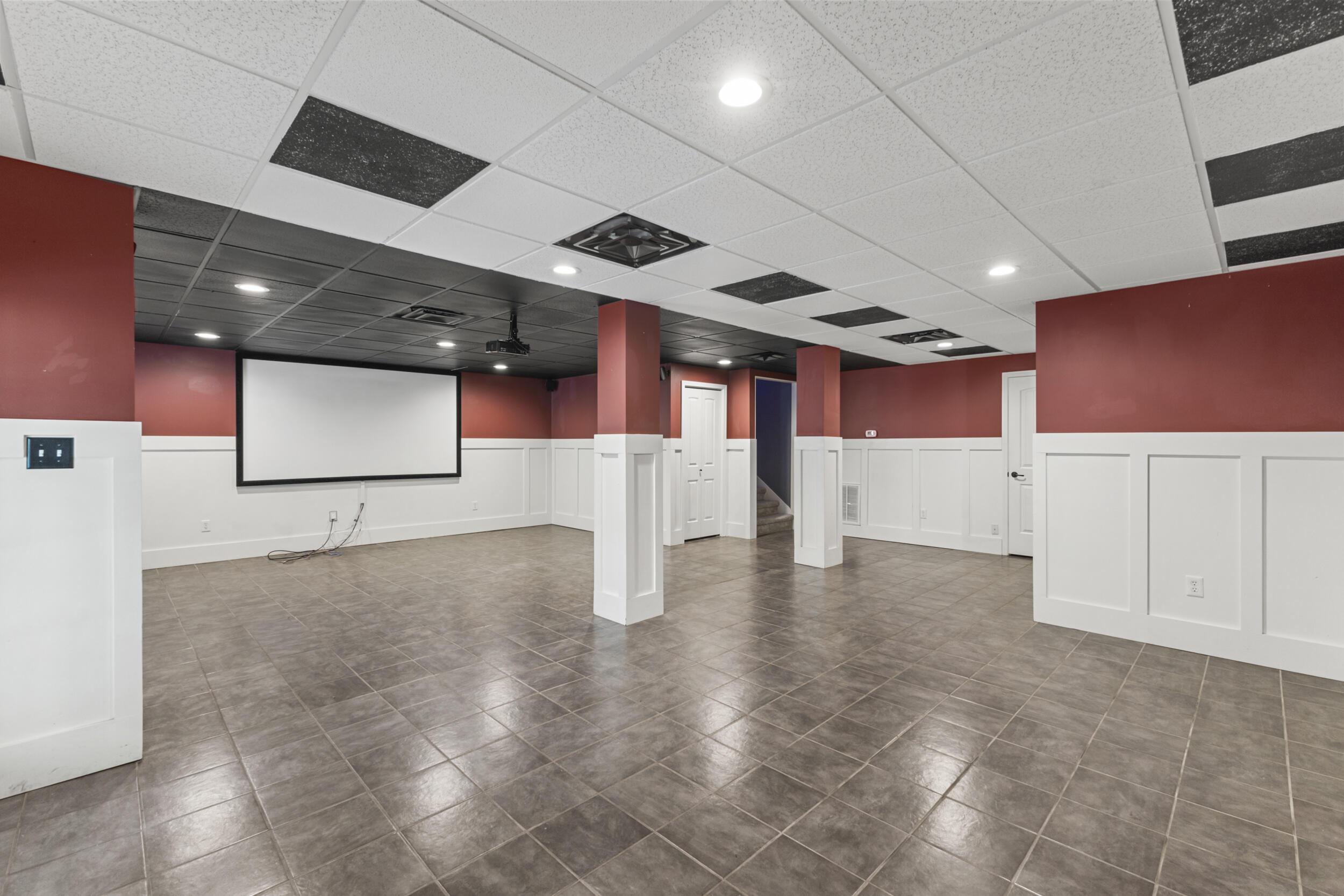 4720 Horseshoe Trail